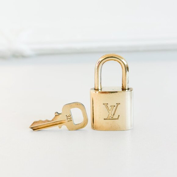 Louis Vuitton Padlock 321 - Picture 1 of 5